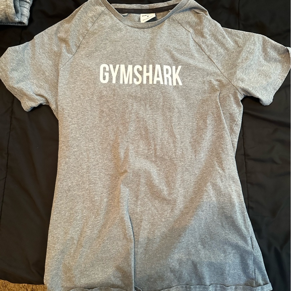 Gymshark shirt M